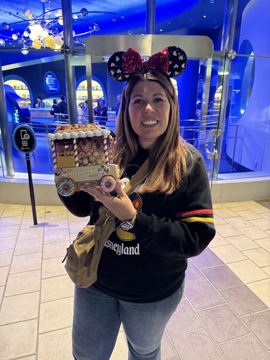 IamCandyland's tweet photo. @getFANDOM  My favorite fandom is Disney. Here is a photo of me getting a popcorn bucket and Tokyo Disneyland earlier this year. Thanks for the chance to win Fandom Party tickets https://t.co/Gy4RYFg1Xh