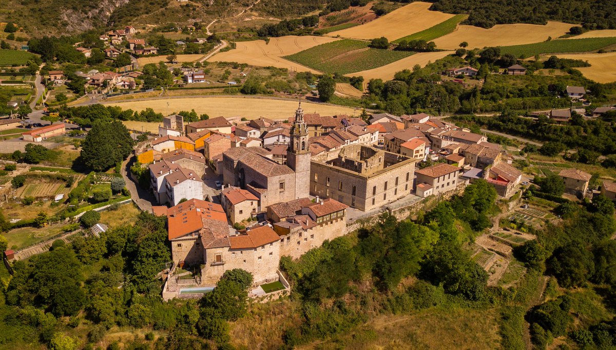 Rutas Patrimoniales en Rioja Alavesa 🍷🍇
La villa medieval de Salinillas de Buradón.
#savethedate 28 Jun.
Reserva en visitriojaalavesa.com