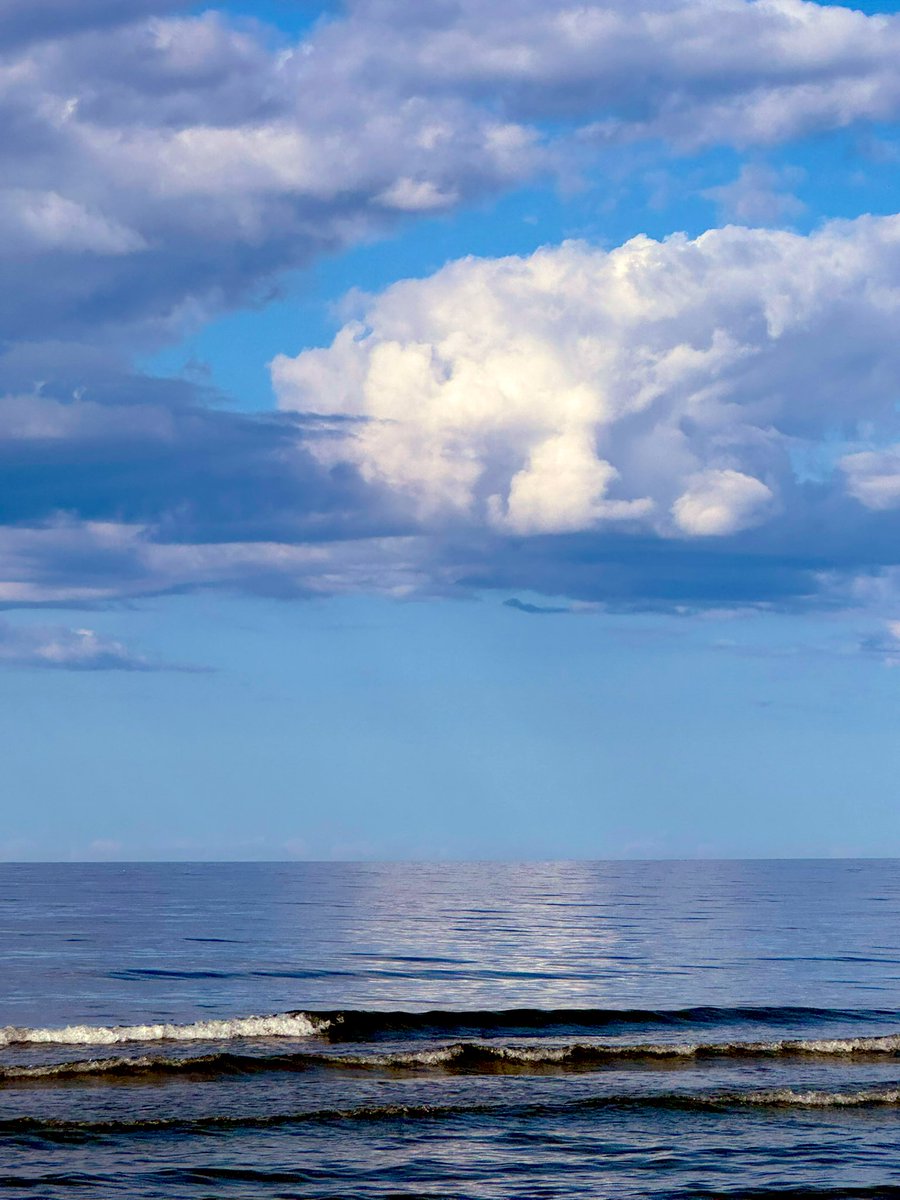 Šķiet, ka tev vajag kumosiņu jūras🌊