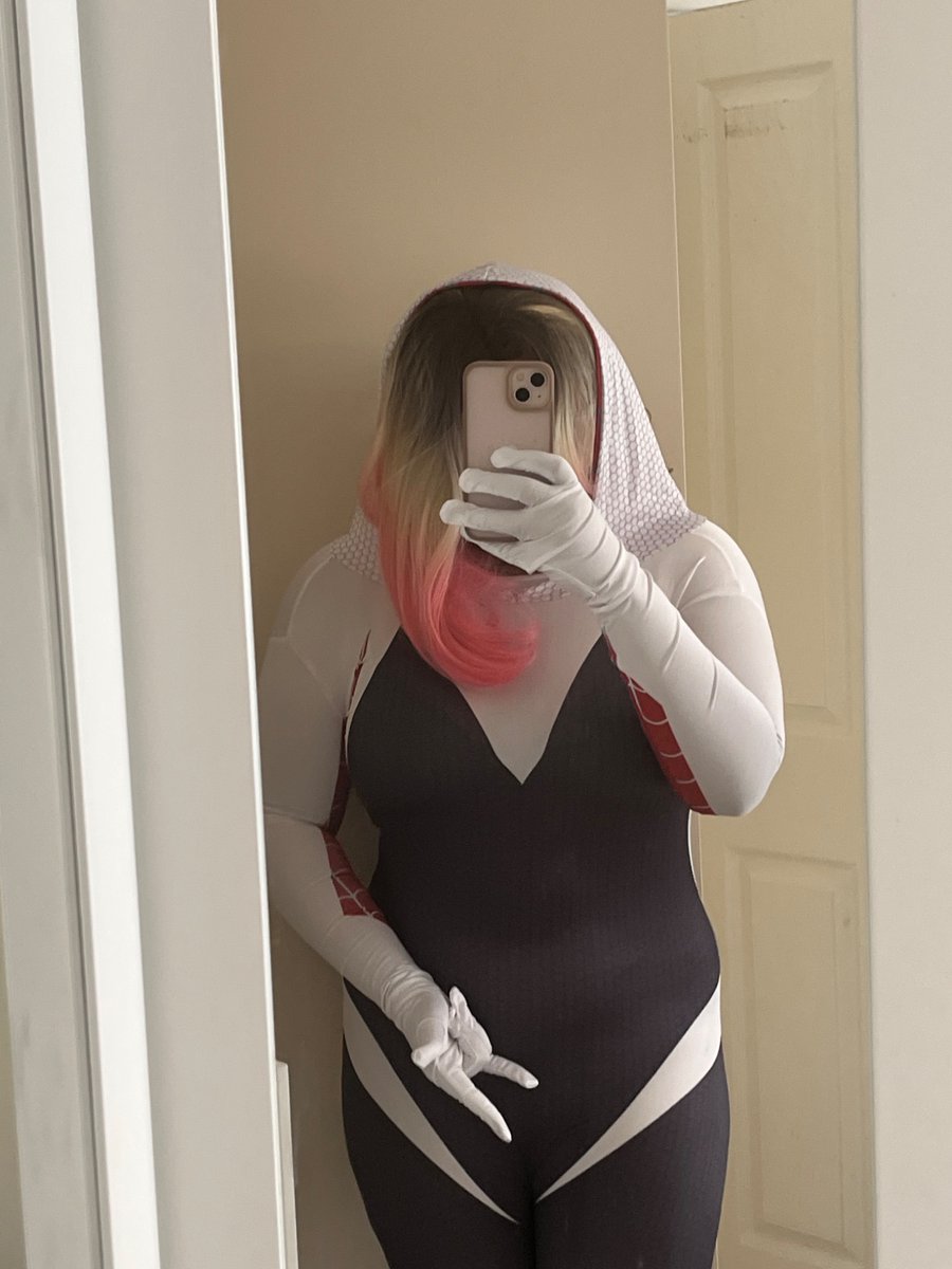 ComicLoverMari's tweet image. Gwen