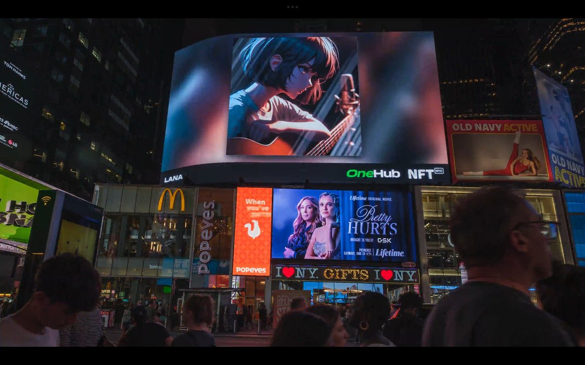 Got another angle shot of Melody on the time square Billboard at <a href="/NFT_NYC/">NFT.NYC</a> 2025 kikc off.
Awesome 💙

collect.kred/preorder?cpo=2…