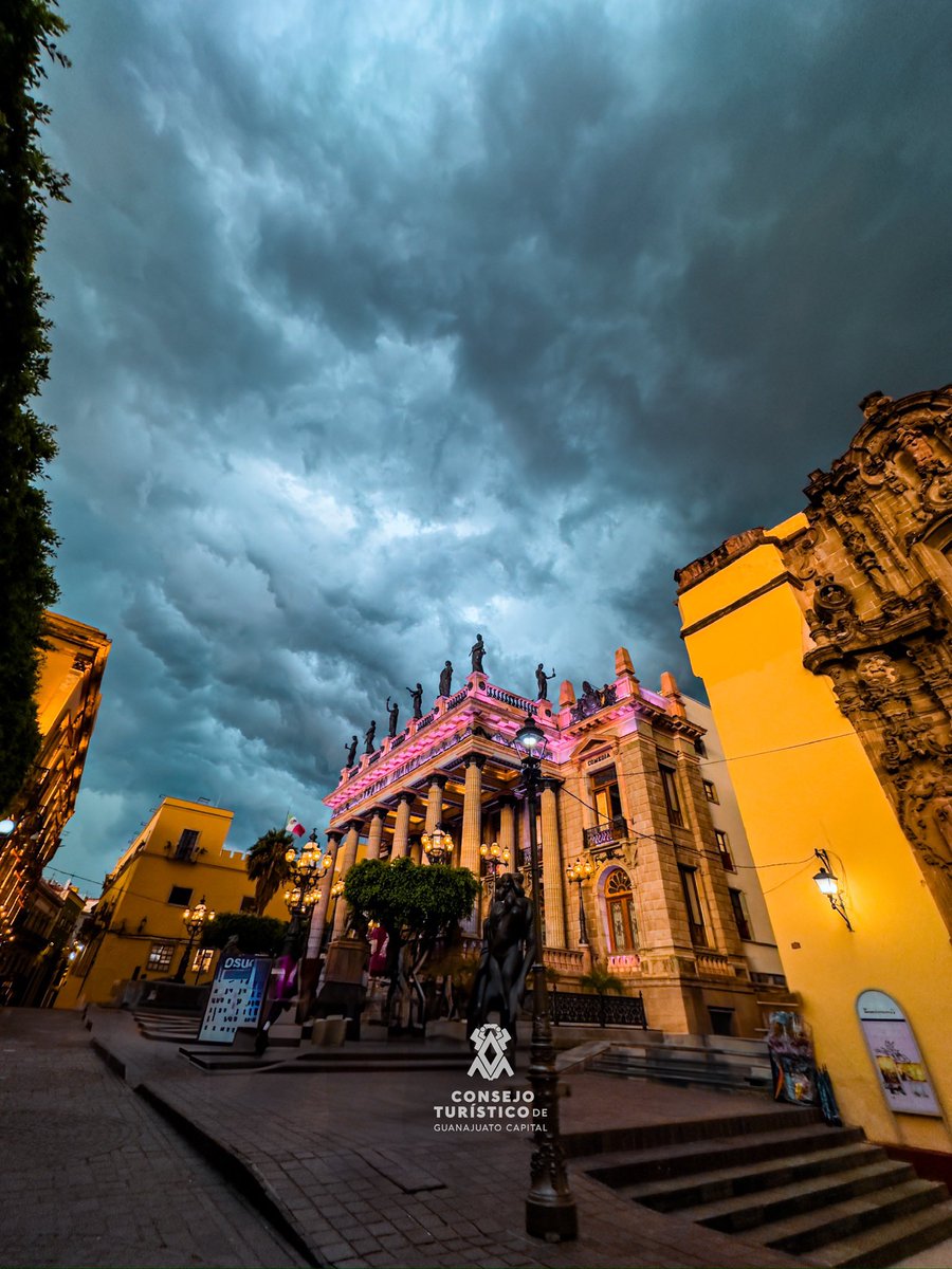 Guanajuato Capital, una ciudad que te enamora, te inspira… 

#viralpost2025シ #guanajuato_mx #Guanajuato #patrimoniocultural #viralpost #Gto #ViajaPorMéxico #ciudadpatrimoniodelahumanidad #TurismoMéxico #guanajuatomexico #Guanajuatocapitalteinspira