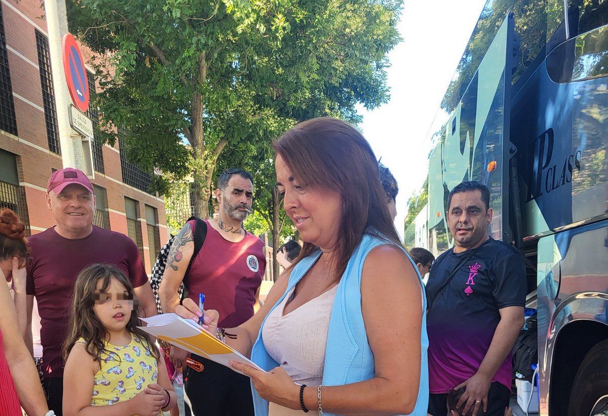 🚍 Hoy, nuestro Distrito se va de viaje familiar.

Nuestros vecinos van a disfrutar de un magnífico y refrescante día en San Nicolás del Puerto.
Les hemos deseado junto a nuestra directora @Mj_Torres2 que se diviertan mucho .

📍Os esperamos para los próximos.