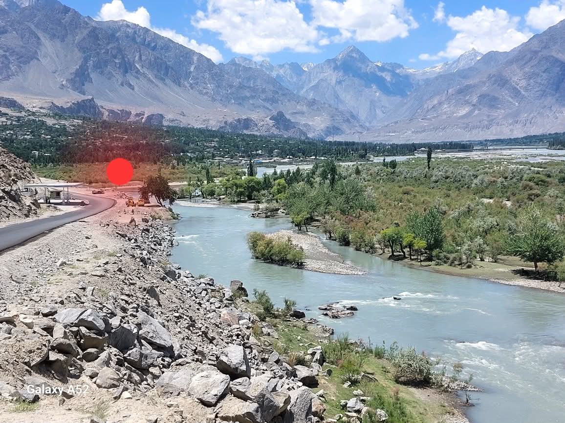 Roshan Din Diameri (@rohshan_din) on Twitter photo A sharp turn on the Gilgit–Chitral Expressway was unnecessarily created just to save a petrol pump, turning a straight road into a safety hazard. This poor planning could lead to serious accidents in the future. Authorities must inspect and realign the road before it's too late A sharp turn on the Gilgit–Chitral Expressway was unnecessarily created just to save a petrol pump, turning a straight road into a safety hazard. This poor planning could lead to serious accidents in the future. Authorities must inspect and realign the road before it's too late