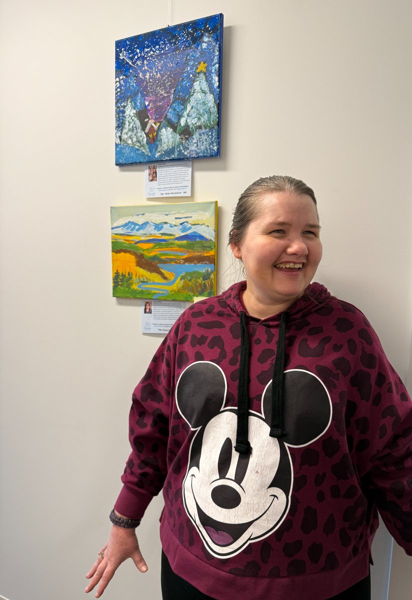ACDS_online's tweet image. We had special visitors this week - artists from @ChrysalisAB stopped by to see their work on display in our office! It’s an honour to showcase Alberta artists with disabilities. 

Browse available artwork at rb.gy/0t9i6o. 

#ACDS #DisabilityArts #SupportLocalArtists