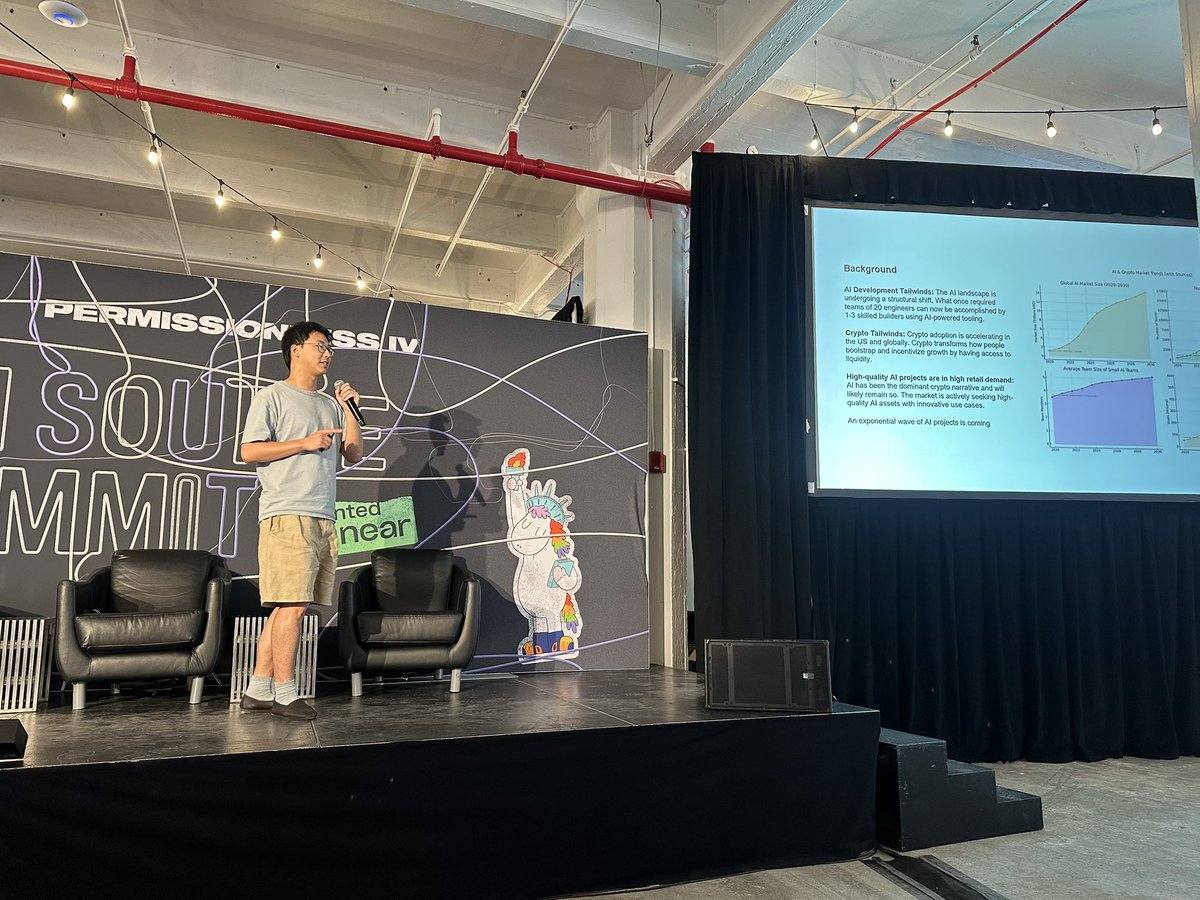 Kicking off Open Source AI Summit by Dylan at <a href="/JoinPond/">Pond</a> 🔥Dylan is speaking about how AI is changing early AI projects and what it means. 

Upcoming talks👇 all live-streamed and recorded!

​1:20pm - 1:40pm "Academic Research in the Era of LLMs" by Eunsol Choi, New York