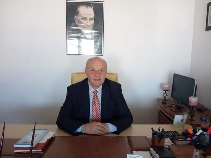 Genç Türkiye Partisi Olarak Diyoruz 'ki

#AileBirliğiHaktır Eşimle aynı şehirde çalışmak lüks olmamalı, hak olmalı! 

Aile birliği sadece kâğıt üstünde kalmamalı.#AkPrtiSözlesmeliyeEsTayini