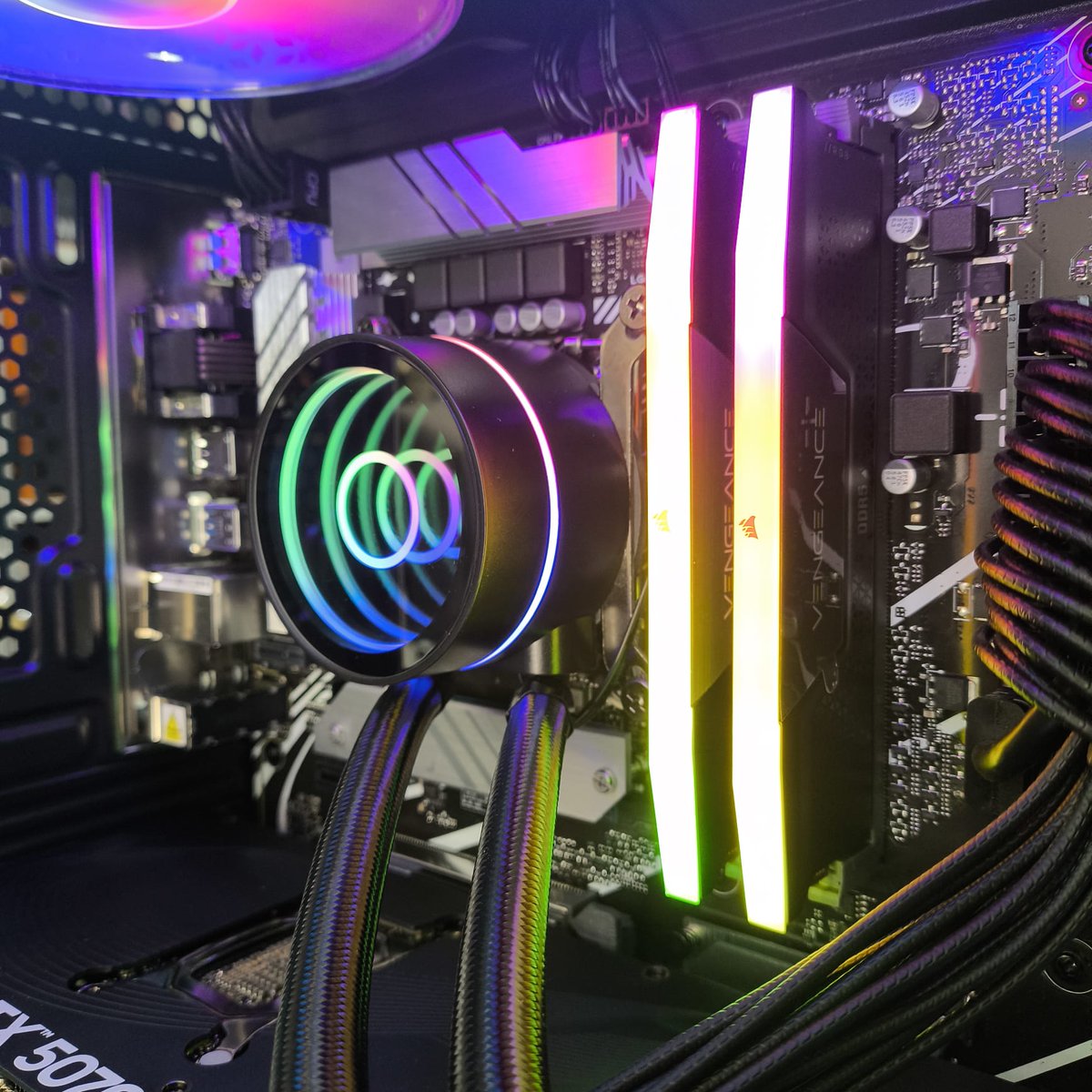 Império Multimédia tweet media