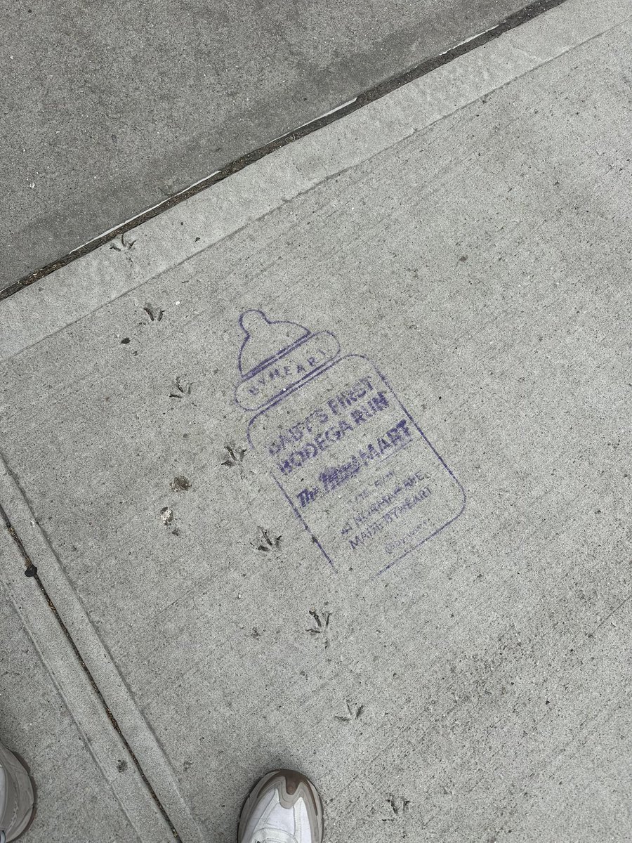 dropdeaddoug's tweet photo. @byheartbaby @Target PLEASE come and clean up your grafiti you put all over our residential zone  in greenpoint bk. It’s pretty fucked tbh https://t.co/ak7wyP1XF1