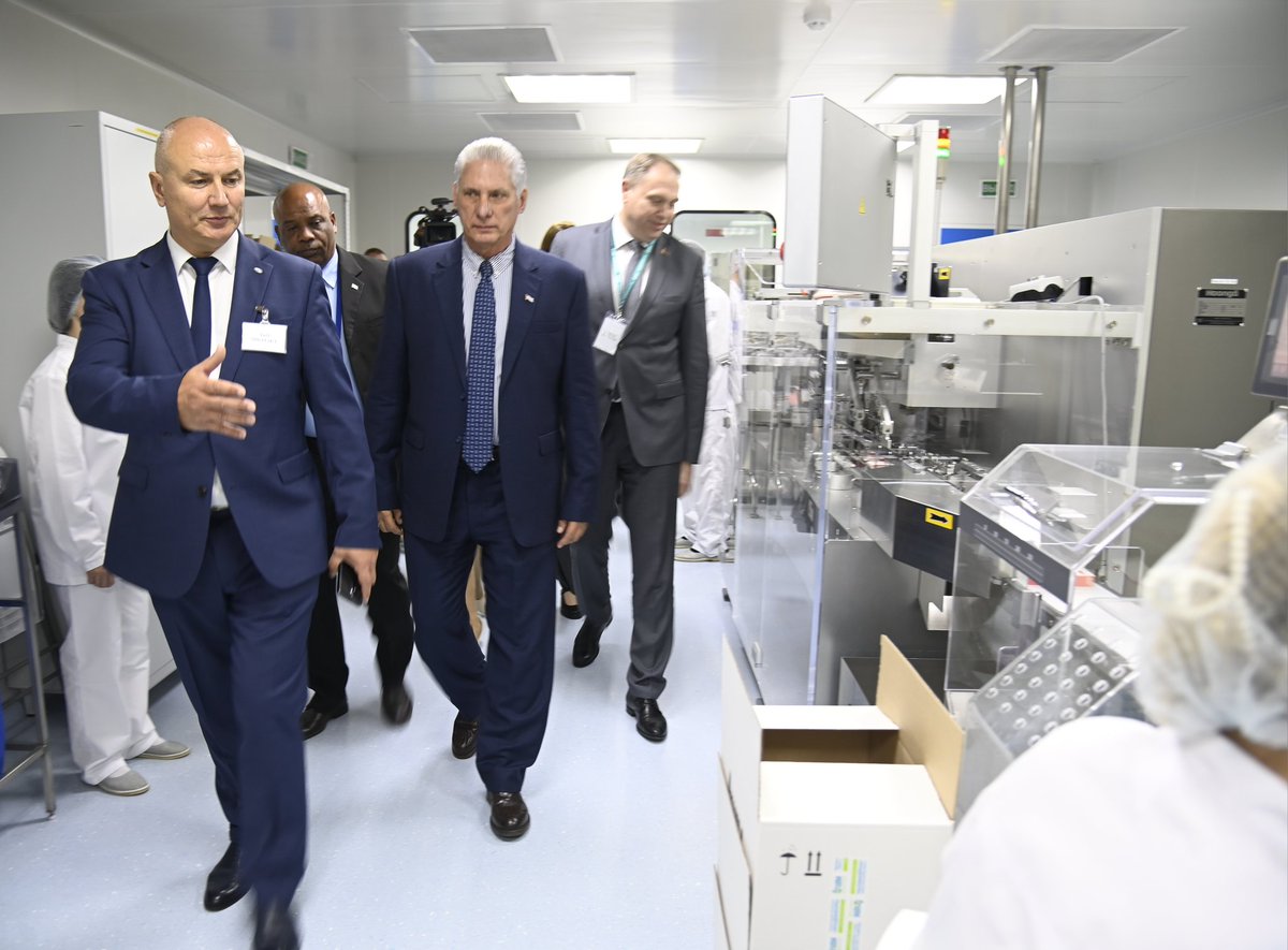 En visita a la empresa AKADEMFARM acompañando al  presidente <a href="/DiazCanelB/">Miguel Díaz-Canel Bermúdez</a> constatamos el avance de las relaciones con <a href="/BioCubaFarma/">BioCubaFarma</a>.

Destaca el acuerdo de un ensayo clínico fase IV de la vacuna cubana CIMAVAX-EGF y la adquisición de medicamentos para la población cubana.