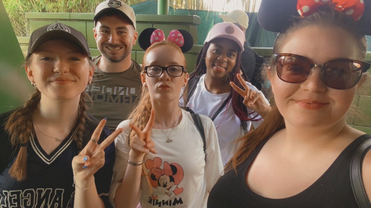 Miss Bell tweet media