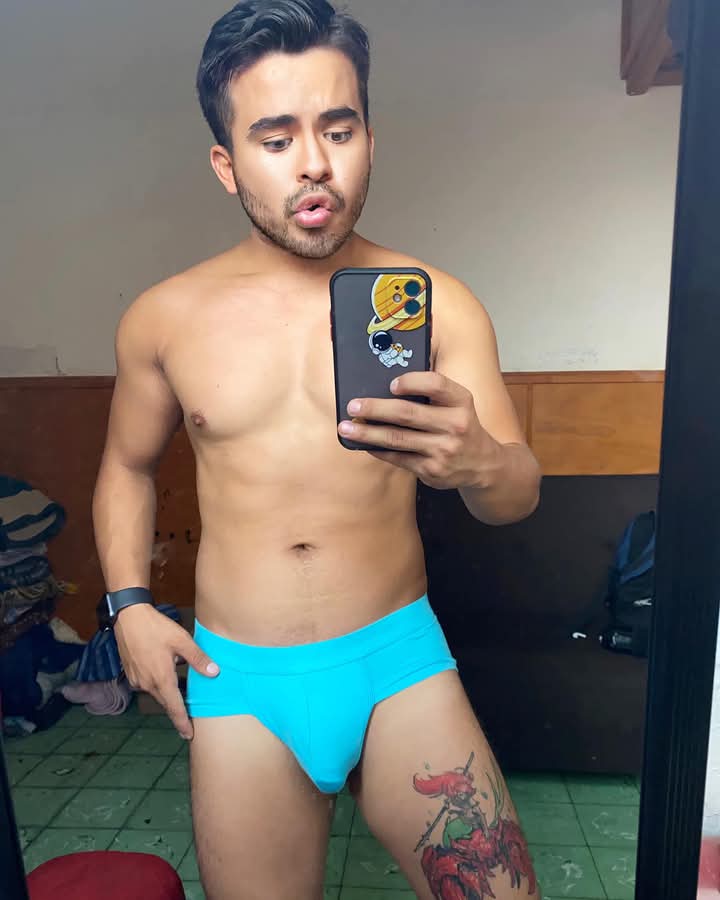 🤠😋