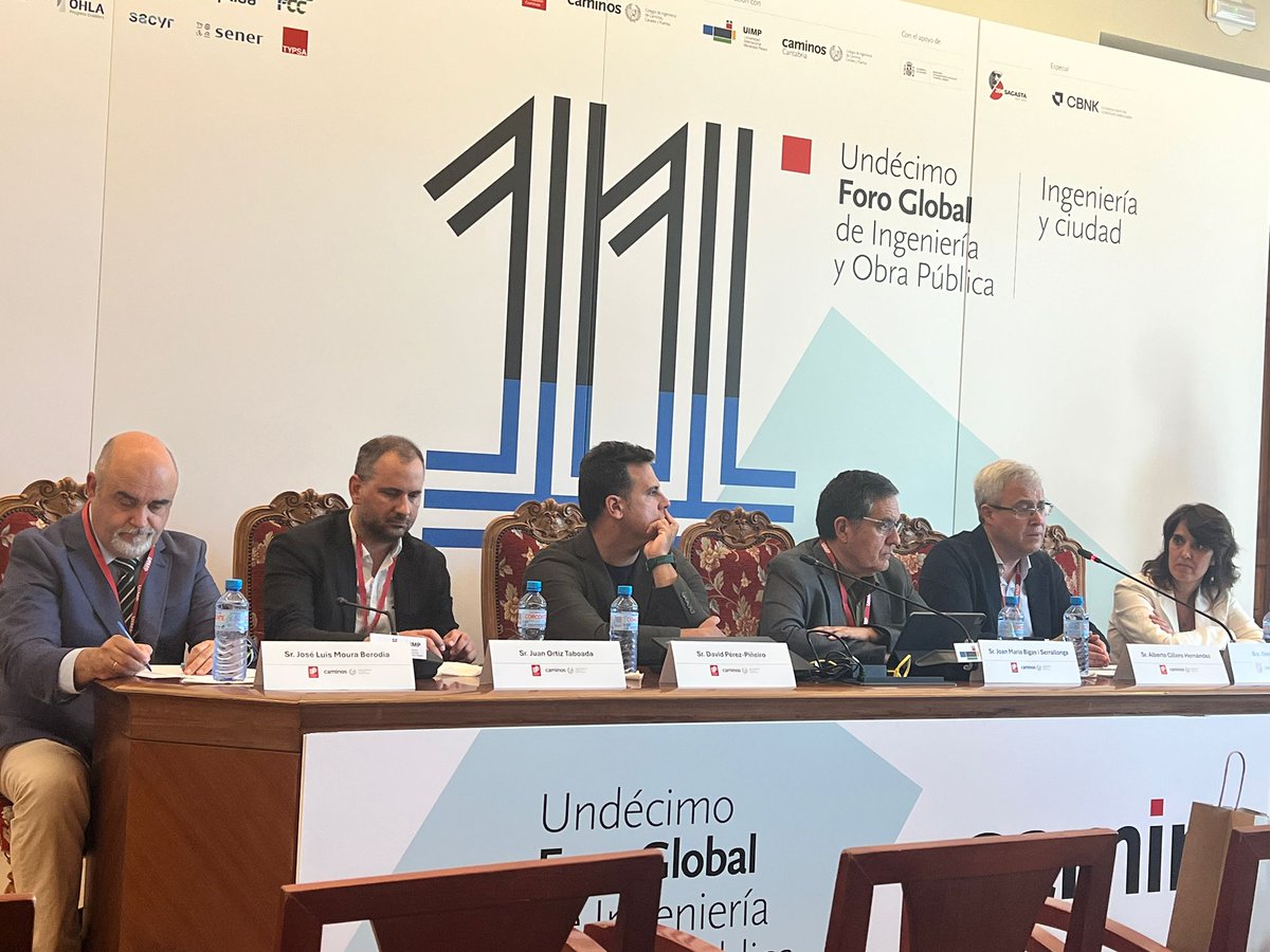 #UIMP | El <a href="/Colegiocaminos/">Colegio de Ingenieros de Caminos</a> propone un nuevo modelo de #Vivienda más #Inclusivo, #Sostenible y #Resiliente.

👉 En la primera jornada del Foro Global de #Ingeniaría y #ObraPública caminoscantabria.com/2025/06/26/el-…

Nuestra decana, Jara Martínez, coordina las mesas de debate.