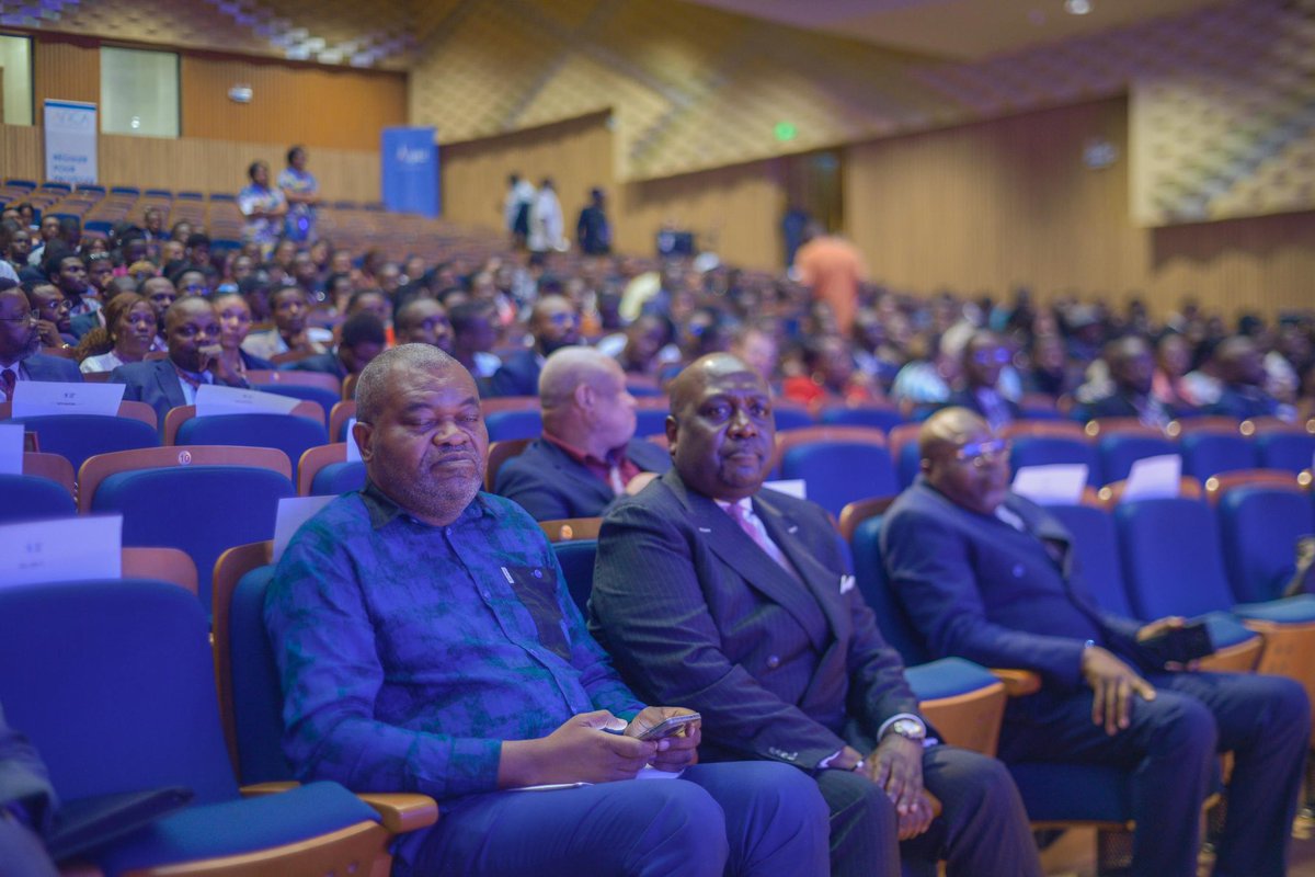 AdnRdc's tweet photo. À #AfricaTechInvest 2025, M. Dominique Migisha, Coordonnateur de l'ADN, a appelé à une meilleure collaboration entre startups et télécoms. Il a souligné l'importance de fluidifier les interactions et d'adapter les régulations pour booster l'innovation au Congo. Ensemble, agissons pour un avenir numérique ! #ADN #Startups #Télécoms