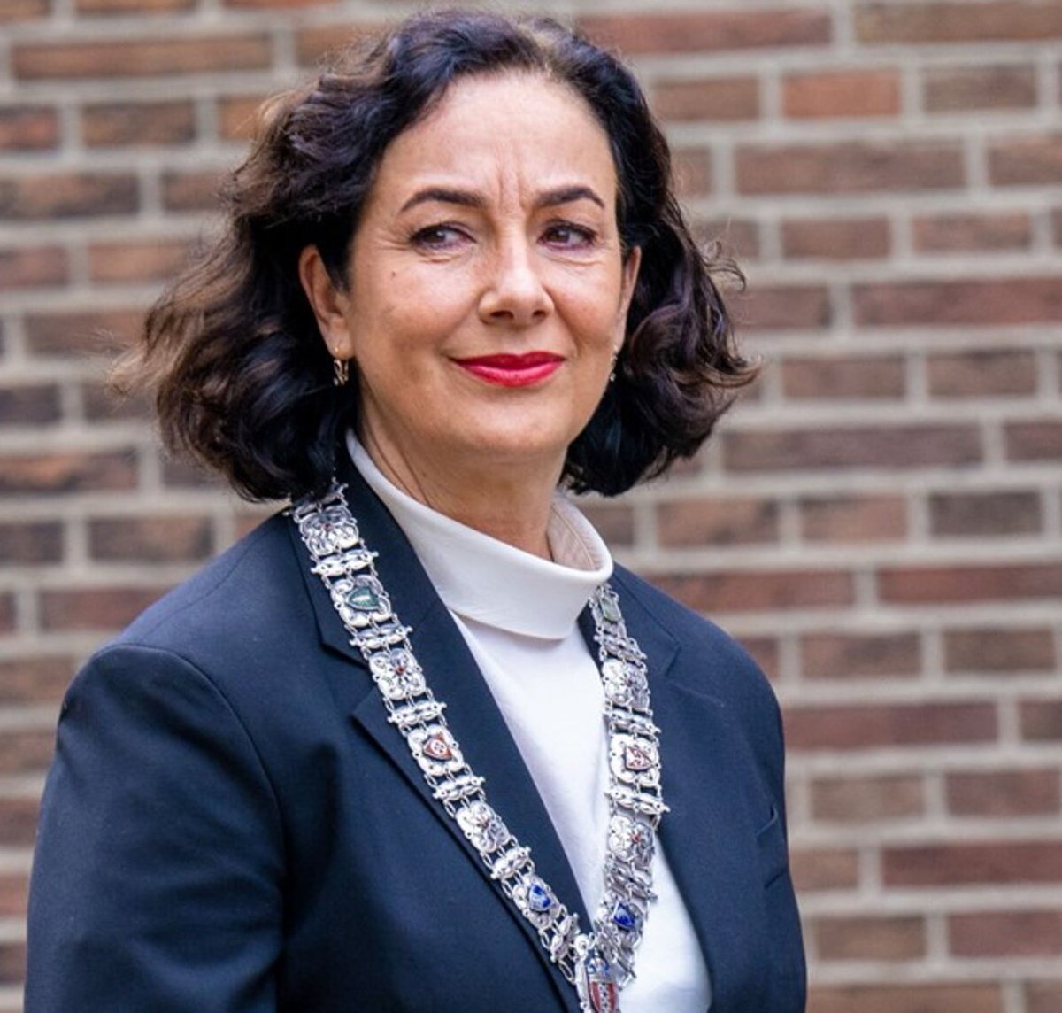 Hongarije WAARSCHUWT: Op deelname aan de VERBODEN lgbtq-pride staat een jaar CELSTRAF! 
Halsema wil aankomend weekend toch meelopen! 

Doe een ❤️ &amp; RT als je wil dat ze wordt OPGEPAKT en daar blijft!