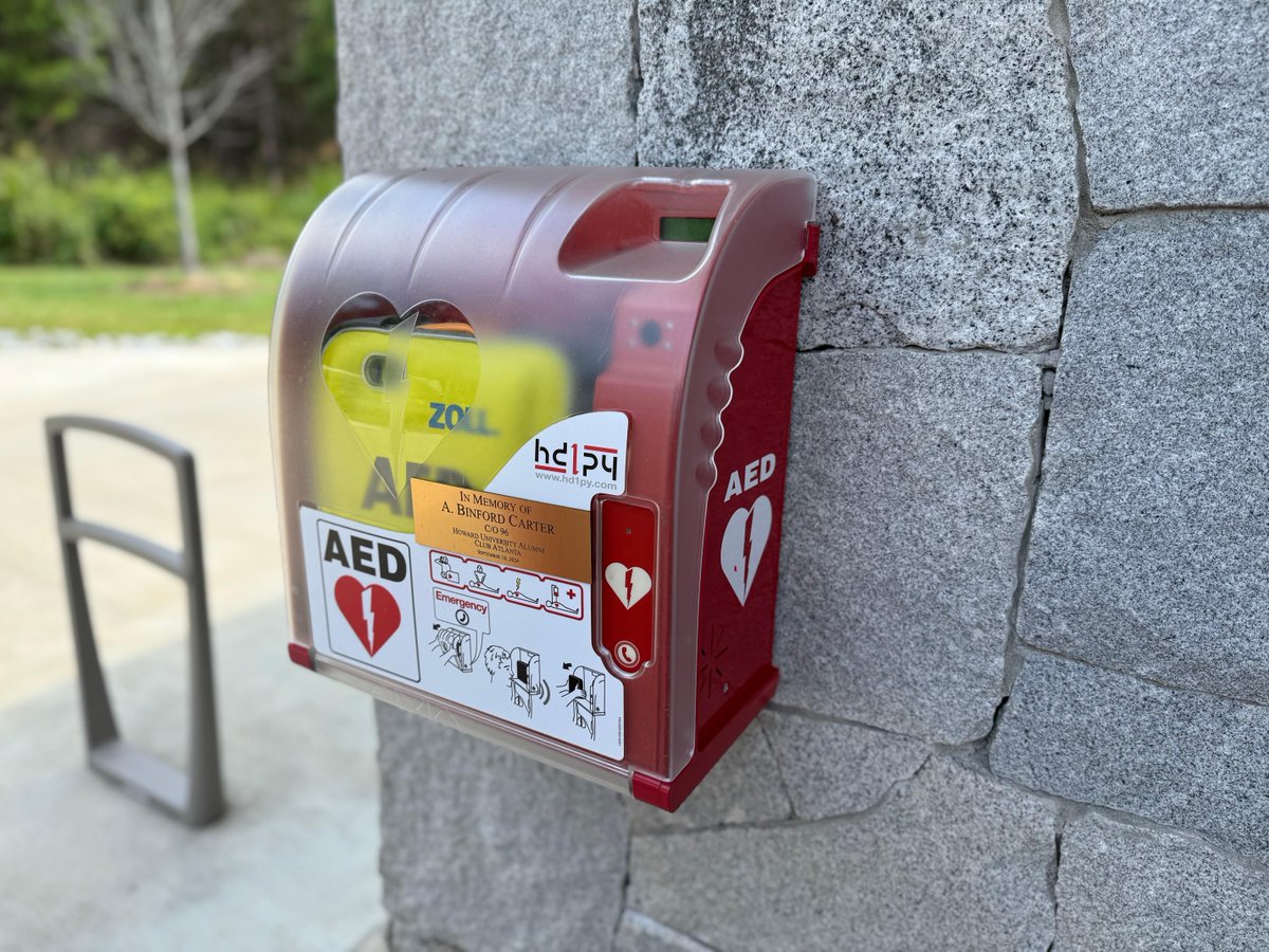 What started as a cardiac emergency at Westside Park became a movement. The Howard University Alumni Club of Atlanta and Amber Taylor took action—now saving lives with AEDs on the Beltline. It was a honor to present them with the Heartsaver Hero Award for their heroic efforts.❤️