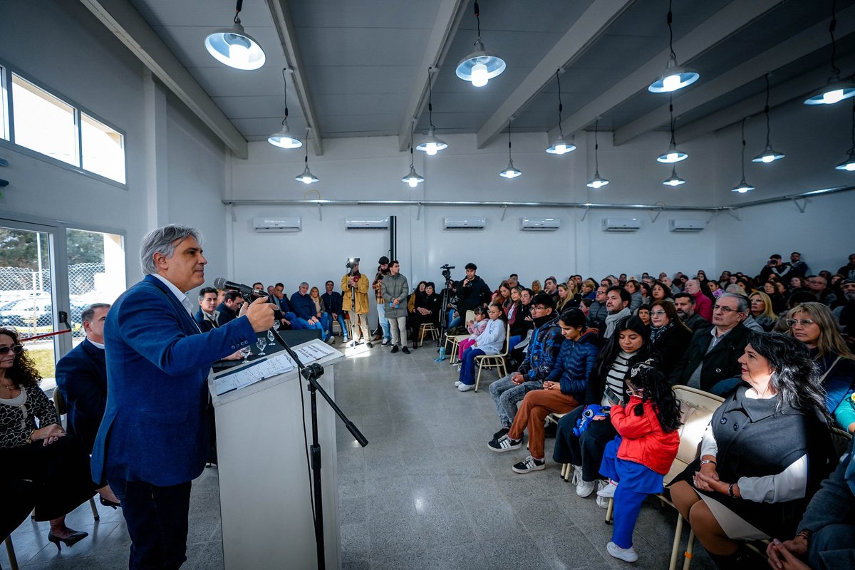 Más educación es progreso 🚀
✔️ 🏫 En #RíoCuarto, el gobernador <a href="/MartinLlaryora/">Martín Llaryora</a>  inauguró oficialmente el nuevo edificio de la escuela de Formación Profesional con Orientación en Tecnología Aplicada al agro.

#SeguimosHaciendo #CórdobaNoPara