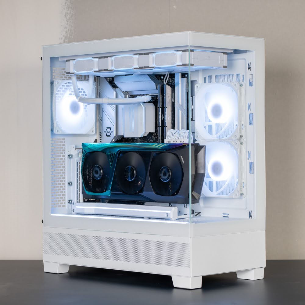 ZOTAC_USA's tweet image. 🌈That special unique design of the ZOTAC GAMING GeForce RTX 3070 AMP Holo LHR 💪💻

📷 IG: phanteks_tw

#RTX3070 #RTX30 #AMP #HOLO #GPU #Tech #PCHardware #PCComponents #PCBuild