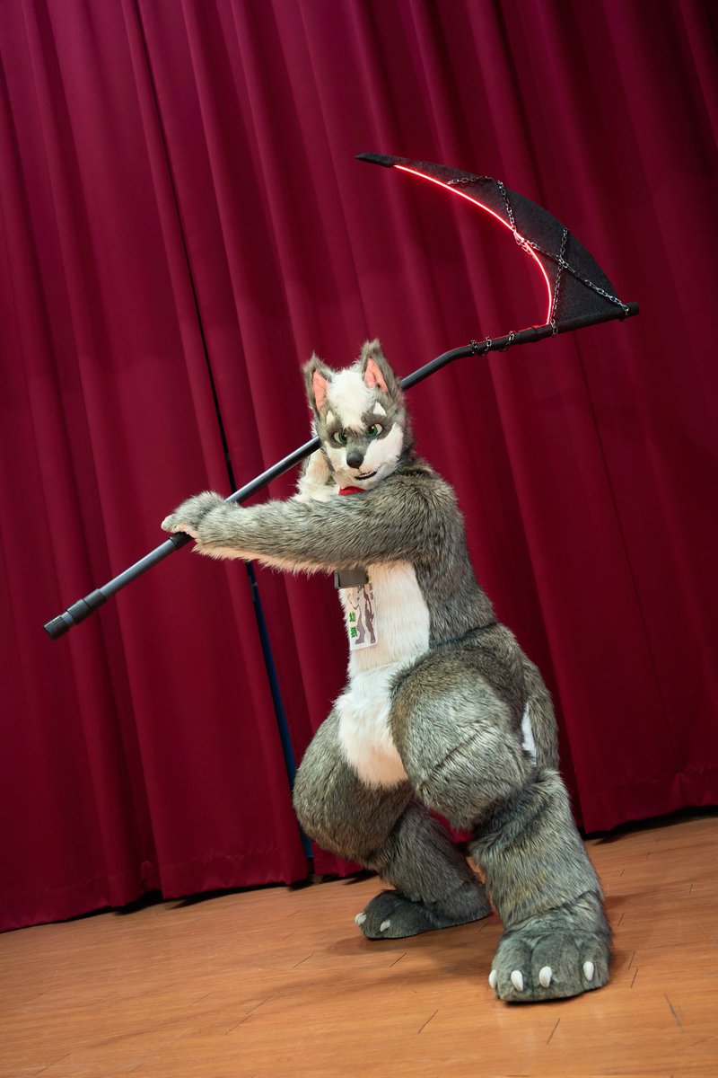 「死神が来たぞ！」
📸 <a href="/Lianfeng_tw/">戀風</a> 
#FursuitFriday