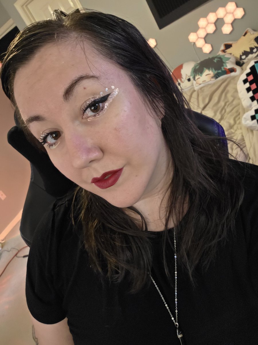 JenIsOnline (@jenisonline) on Twitter photo The #elfcosmetics makeup looks over the last 3 days for my event stream 💋💋
Thank you again for sending me a care package <a href="/elfcosmetics/">e.l.f. Cosmetics</a> The #elfcosmetics makeup looks over the last 3 days for my event stream 💋💋
Thank you again for sending me a care package <a href="/elfcosmetics/">e.l.f. Cosmetics</a>