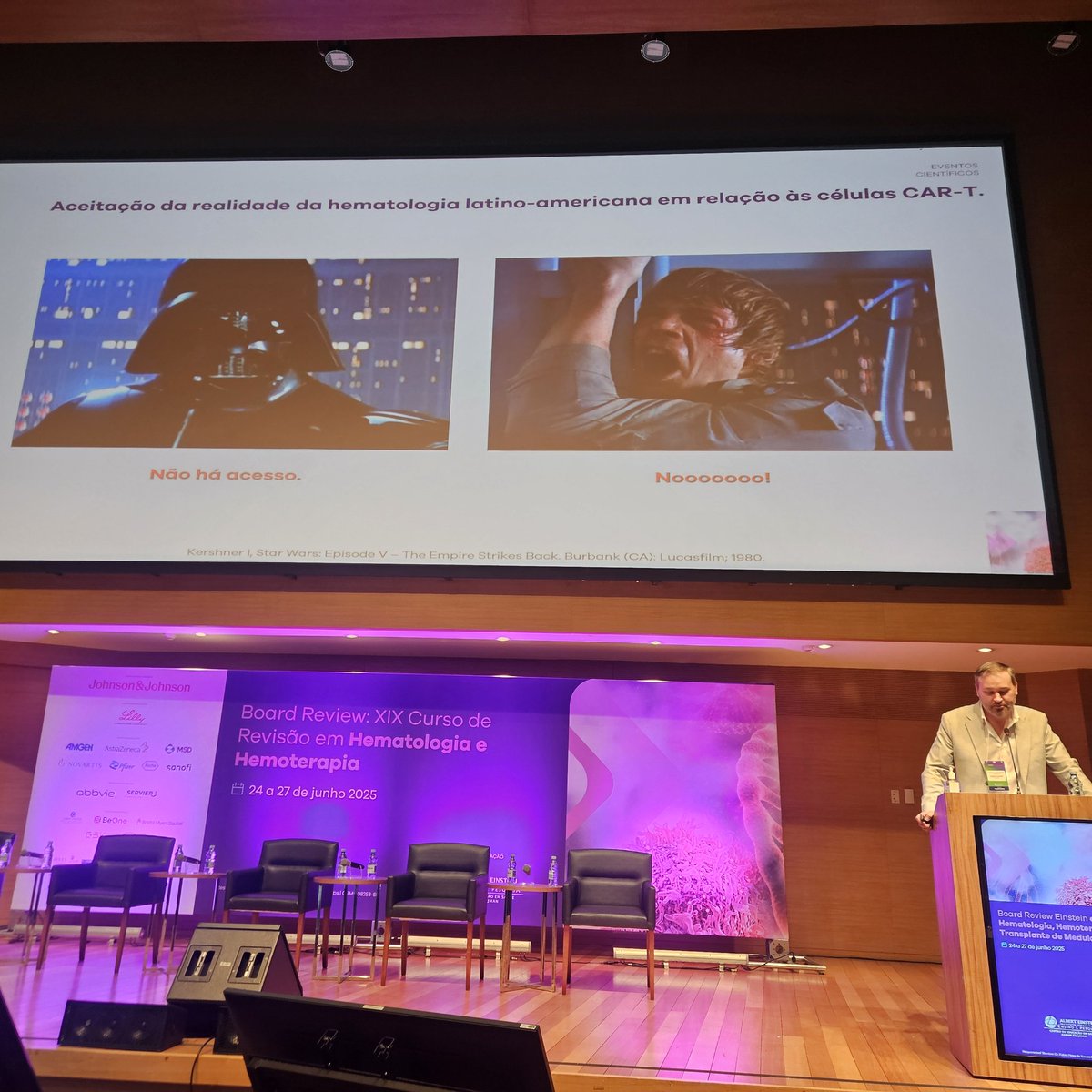 Me: "The perfect slide doesnt exist"

<a href="/iHematologo/">Joaquín Díaz-Schmidt</a>: "Hold my beer"