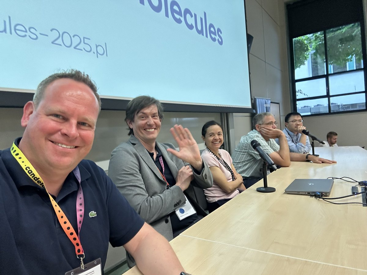 Sebastian Will (@sebalexwill) on Twitter photo The panel is looking forward to an exciting future for ultracold molecules — new phases of matter, quantum simulation, quantum information, precision measurements — many wonderful things. Thank you to all co-panelists <a href="/_timlangen_/">Tim Langen (@timlangen.bsky.social)</a>, Ana Maria Rey, John Bohn, Lawrence Cheuck and The panel is looking forward to an exciting future for ultracold molecules — new phases of matter, quantum simulation, quantum information, precision measurements — many wonderful things. Thank you to all co-panelists <a href="/_timlangen_/">Tim Langen (@timlangen.bsky.social)</a>, Ana Maria Rey, John Bohn, Lawrence Cheuck and