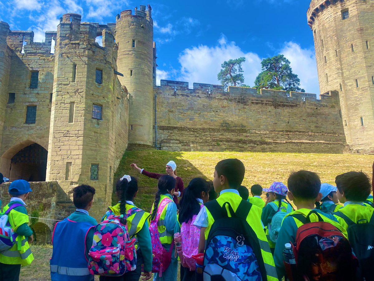 Miss Kingston tweet media