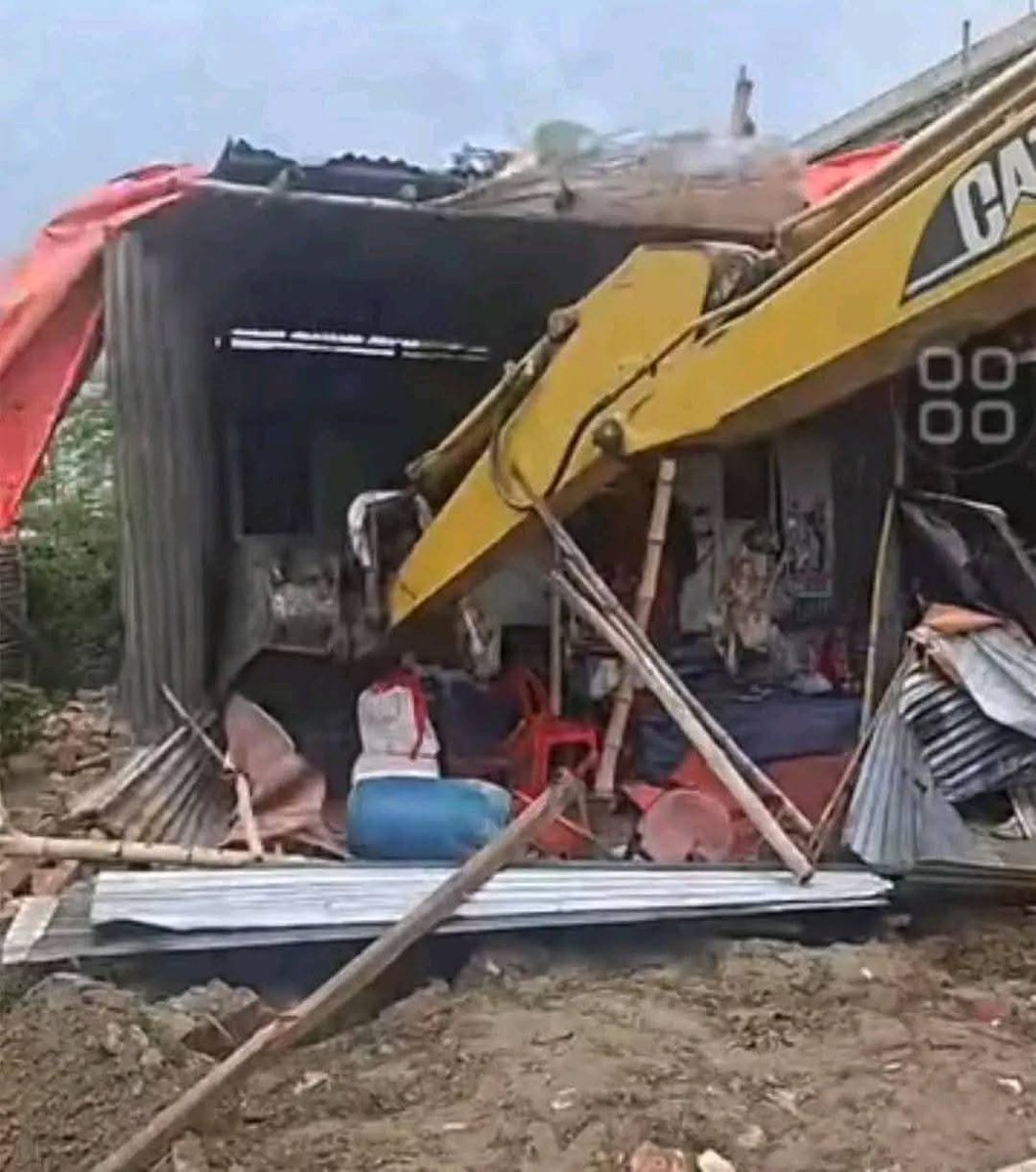 pranto45023's tweet photo. The Bangladesh administration has bulldozed the Durga and Kali temples in Khilkhet without any notice!!
What message does the government want to send—there is no place for Hindus here?

📍Khilkhet, Dhaka. 26-06-2025
#SaveBangladeshiHindus 
#HindusAreNotSafeInBangladesh https://t.co/ejyPyjWHjd