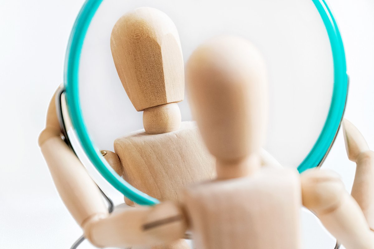 If you or someone you know feels overwhelmed by concerns about how they look, it might be more than just aging—it could be a condition called body dysmorphic disorder. Learn more in our video blog ow.ly/LVBq50W5FJz