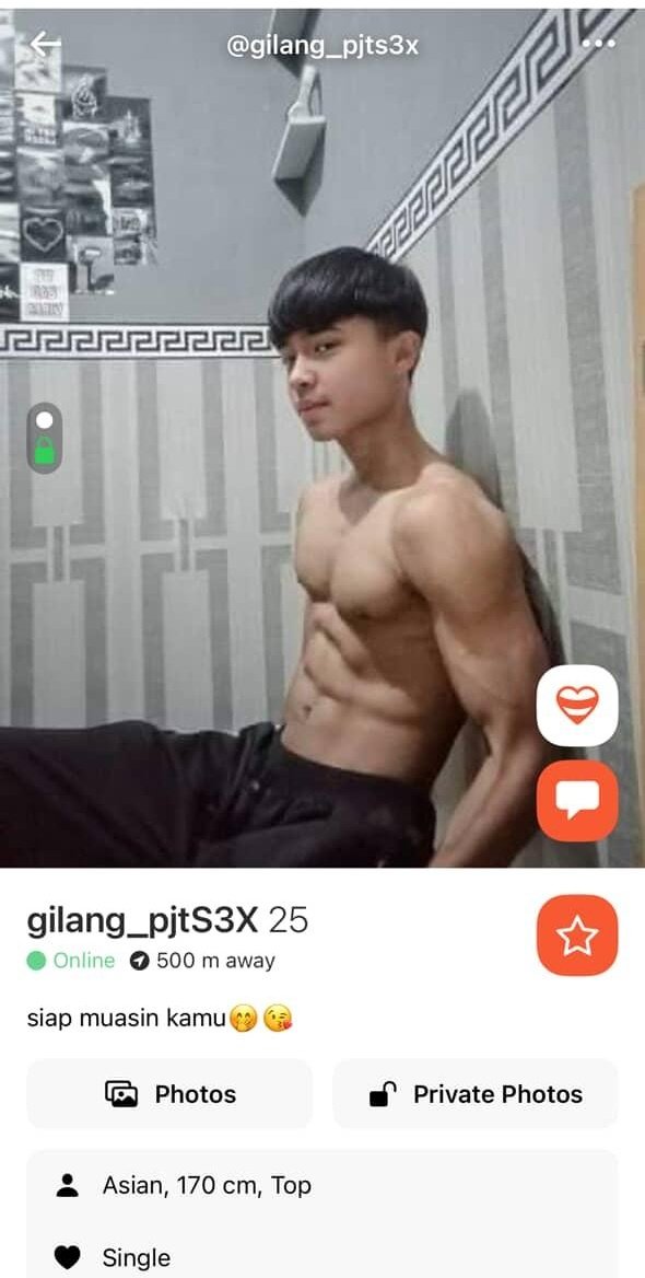 <a href="/Aa25230058/">Aa</a> Ati2 aja bang, banyak bgt yg kena, ketipu FOTO org ganteng biasanya, atau sembarangan share WA, di pajang di profile, setau gw, orang ganteng itu ga sembarangan share WA pribadi di tempat umum, klo DM baru.