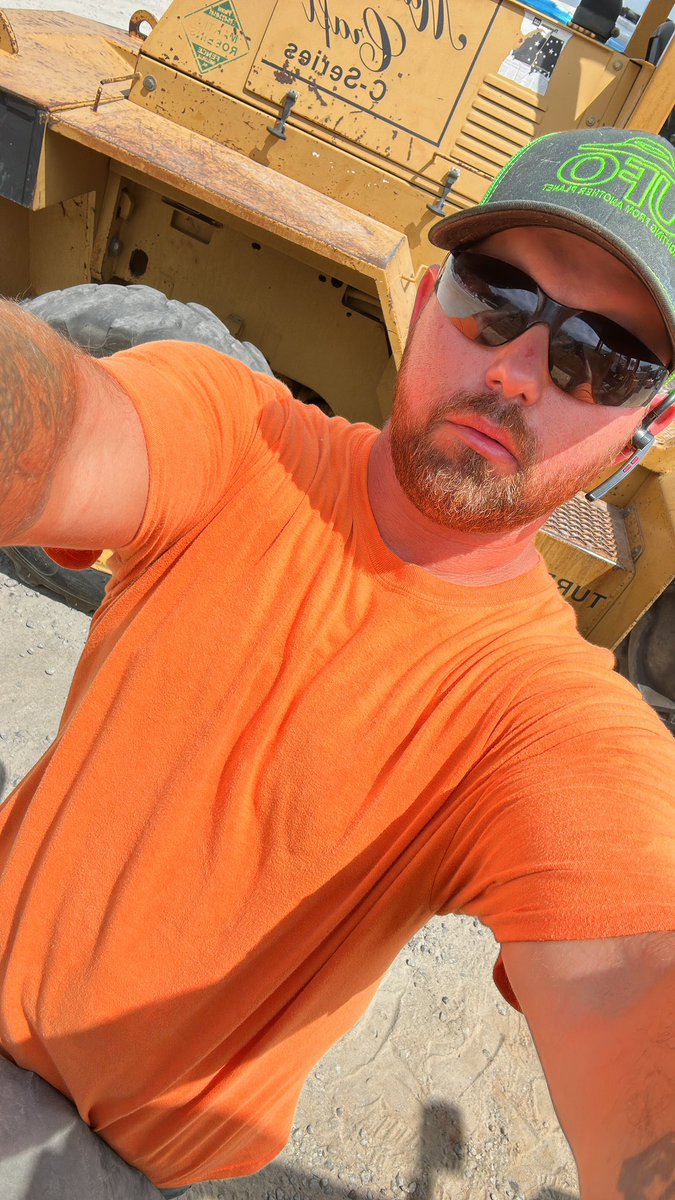 newt4 (@beardeddaddy001) on Twitter photo 