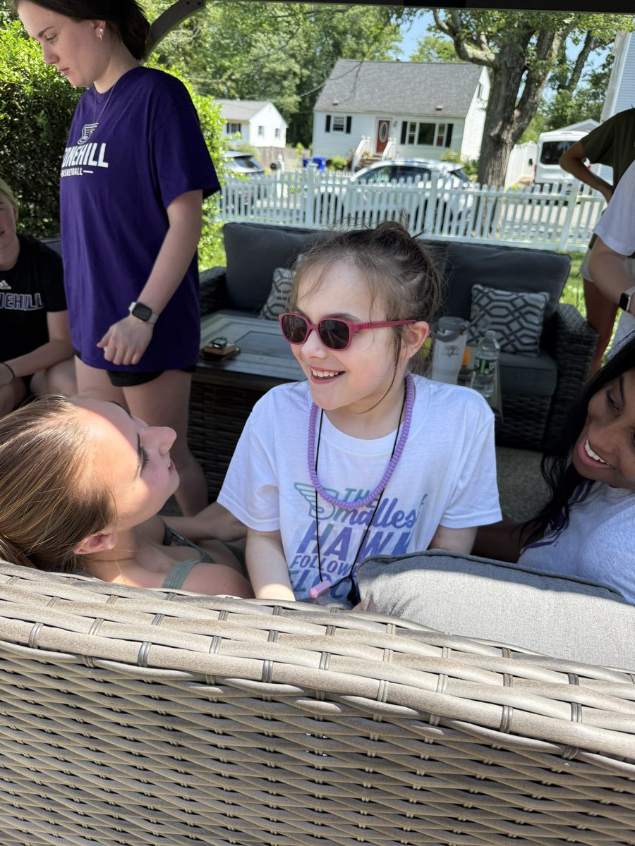 StonehillWBB's tweet image. Another big thank you to Ariel and the Smallcombs for having us over for a pool day! Best way to beat the summer heat ☀️
#teamimpact #stONEhill