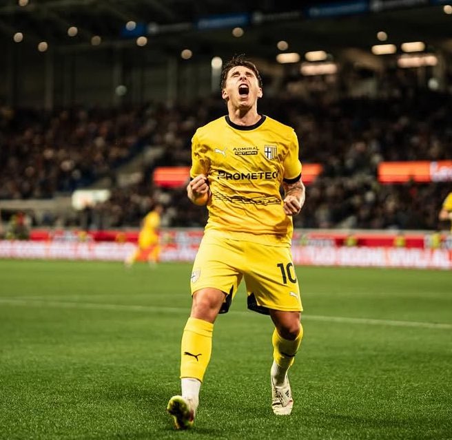 FiorentinaZone's tweet image. La #Fiorentina è fortemente interessata ad Adrián #Bernabé del @1913parmacalcio 🟣

[ @DiMarzio ]

#SpaceViola #Fiorentina