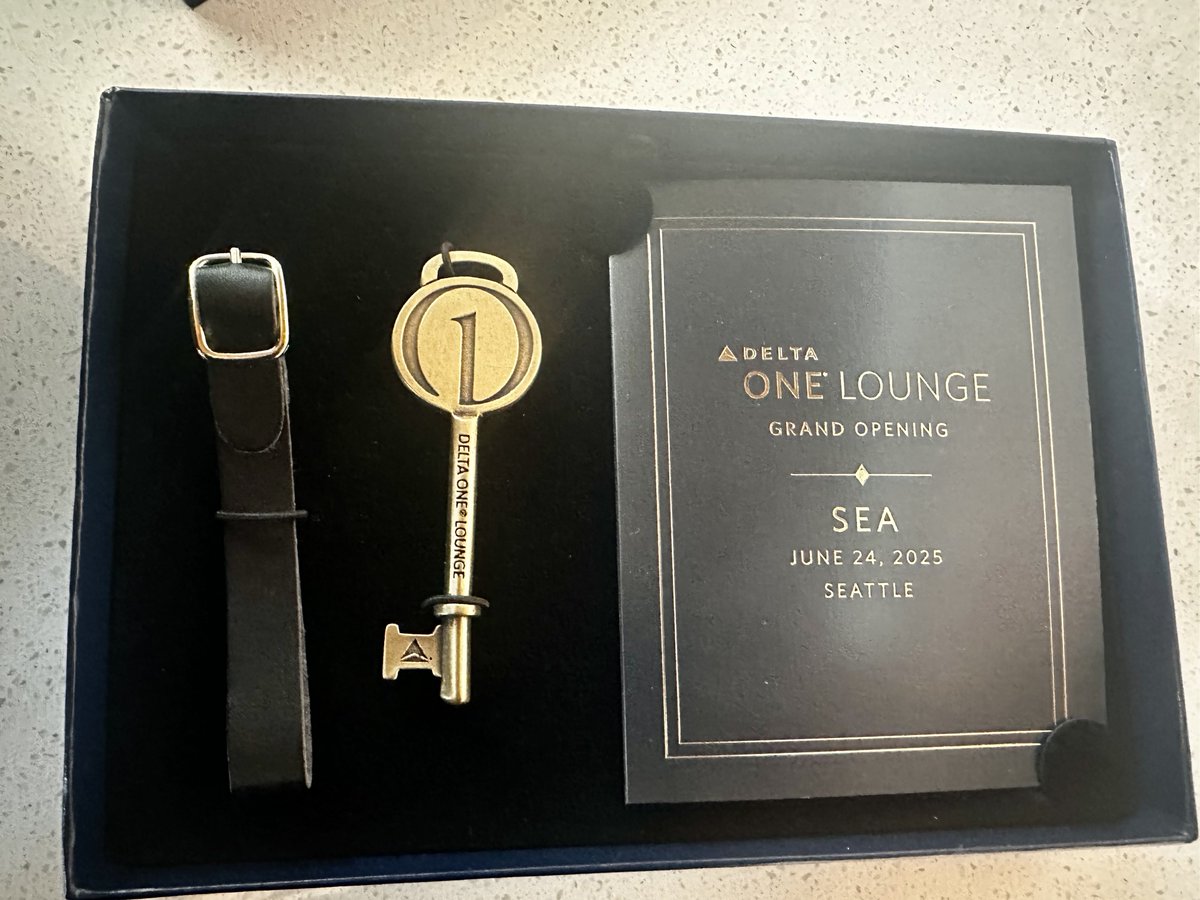 Enjoyed the Delta One Lounge &amp; Sky Club reveal event at SEA!

This is the first multi-lounge concept: 3rd floor is DSC &amp; 4th floor is D1L. It’s open in the middle so you can see into the other.

Thanks so much to Delta for including us. I will cherish this memory!
