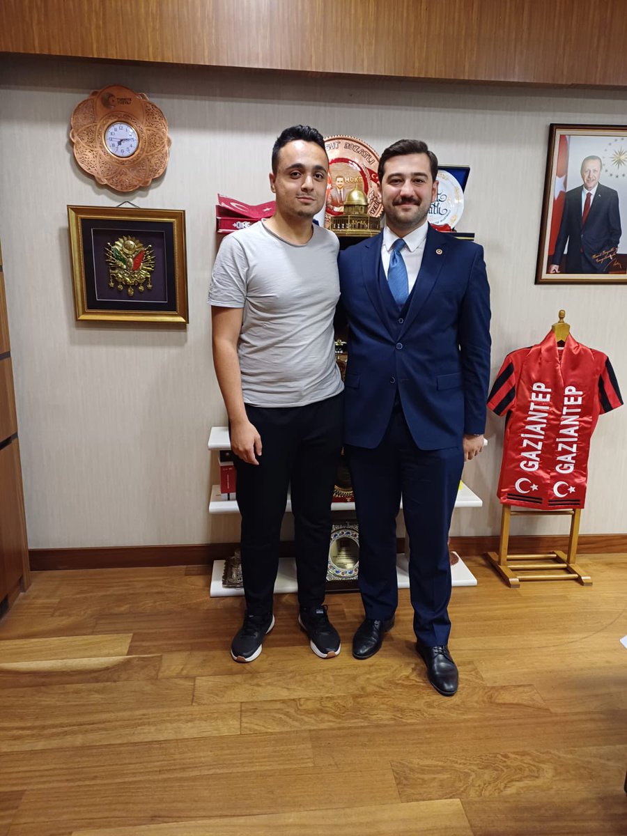 Hemşehrimiz Ümit Bozkurt’u Gazi Meclisimizde ağırladık. 

Nazik ziyareti için kendisine teşekkür ediyorum.

📍#TBMM