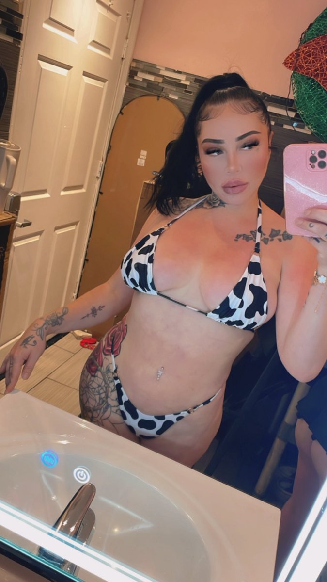 thatgiiirlc's tweet photo. Wouldnt u like to be abused by me ? 🙃 https://t.co/K8tFBwS7z6