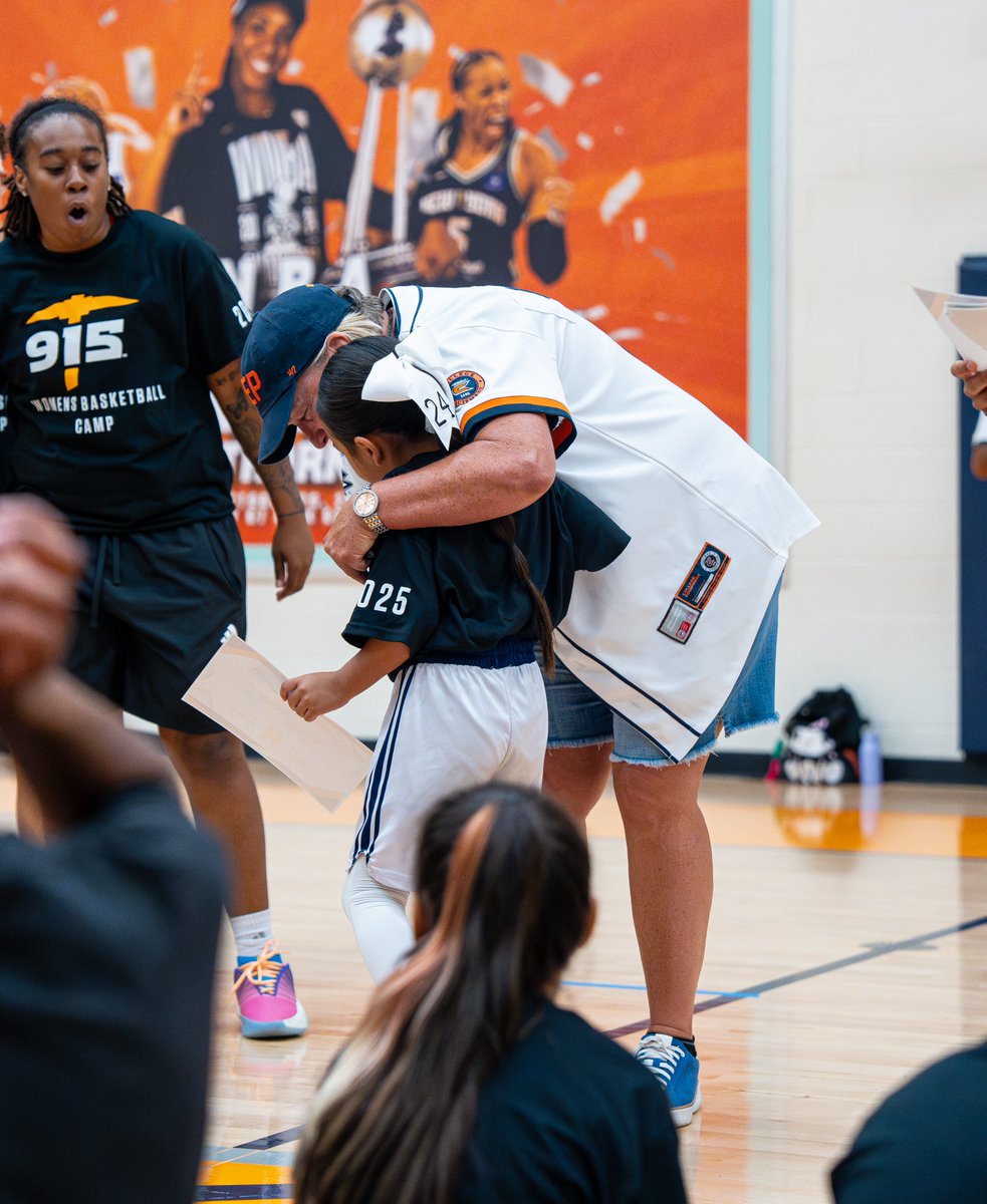 UTEPWBB's tweet photo. 𝓞𝓾𝓻 𝓑𝓪𝓼𝓴𝓮𝓽𝓫𝓪𝓵𝓵 𝓒𝓪𝓶𝓹 𝔀𝓪𝓼 𝓪 𝓼𝓾𝓬𝓬𝓮𝓼𝓼 💥⛏️

Huge thank you to everyone who attended our camp this week!

#PicksUp https://t.co/CZdMJZSbov