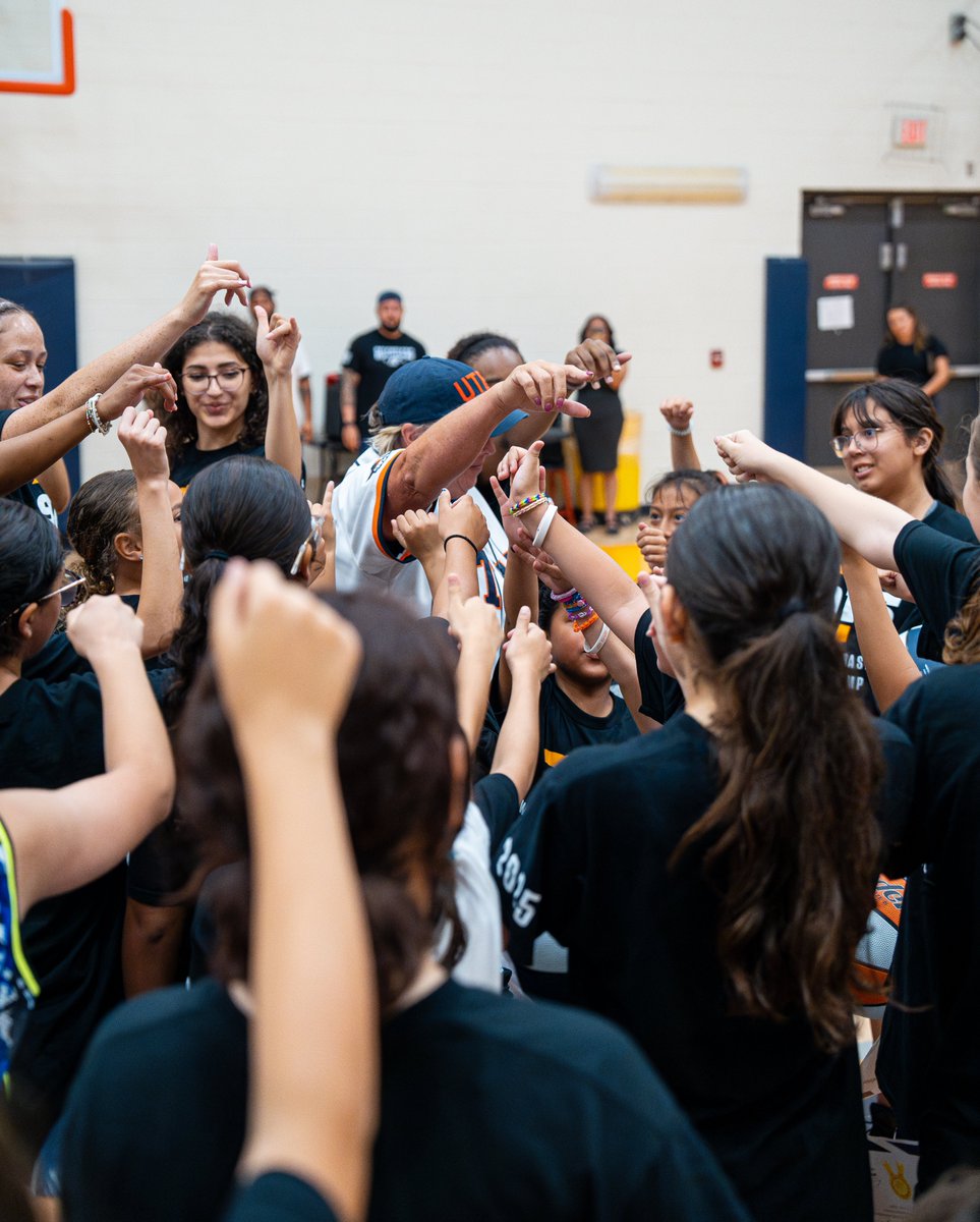 𝓞𝓾𝓻 𝓑𝓪𝓼𝓴𝓮𝓽𝓫𝓪𝓵𝓵 𝓒𝓪𝓶𝓹 𝔀𝓪𝓼 𝓪 𝓼𝓾𝓬𝓬𝓮𝓼𝓼 💥⛏️

Huge thank you to everyone who attended our camp this week!

#PicksUp