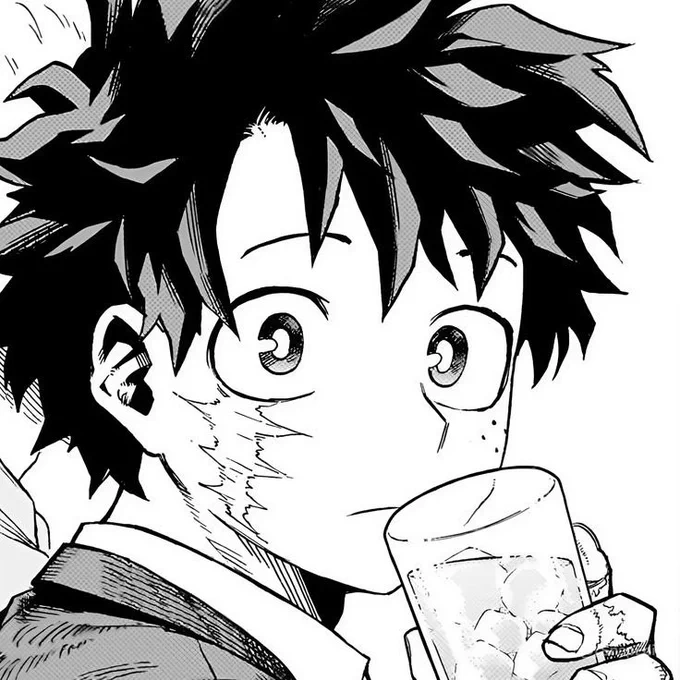 @SeanGri37944505 @Imlatetoschool1 When Deku grows out his hair and has a side part he is 20+ 