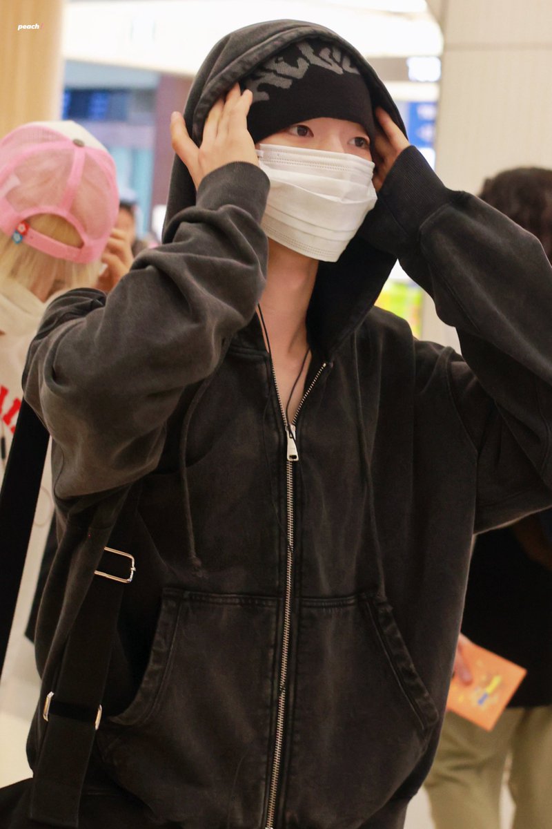 peachmy0119's tweet photo. 250627 GMP 출발

#NEXZ #넥스지 #ネクスジ
#TOMOYA #토모야 #トモヤ https://t.co/y8fw8apuaC