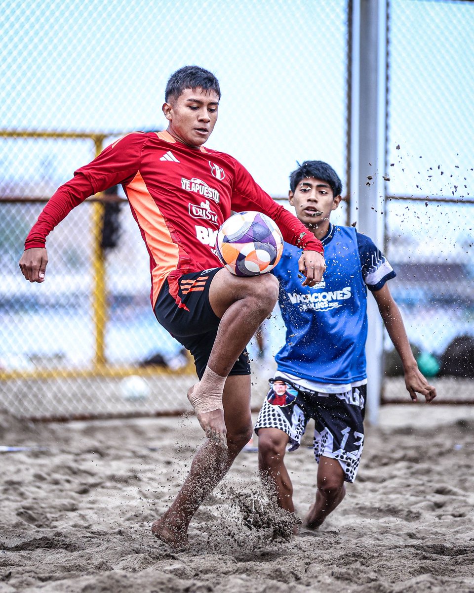 La Bicolor (@seleccionperu) on Twitter photo ๐ฆ๐ฒ๐บ๐ฎ๐ป๐ฎ ๐ฑ๐ฒ ๐๐ฟ๐ฎ๐ฏ๐ฎ๐ท๐ผ๐ ๐ณ๐ถ๐ป๐ฎ๐น๐ถ๐๐ฎ๐ฑ๐ผ๐ โฝ๏ธ๐๏ธ
#LaBicolor Sub20 de Fรบtbol Playa ๐ต๐ช jugรณ partido de prรกctica frente a la Municipalidad de Lurรญn y cerrรณ la semana de entrenamientos.
โ๐ป t.ly/1TkpE
#UnSentimientoQueNosUne ๐ฆ๐ฒ๐บ๐ฎ๐ป๐ฎ ๐ฑ๐ฒ ๐๐ฟ๐ฎ๐ฏ๐ฎ๐ท๐ผ๐ ๐ณ๐ถ๐ป๐ฎ๐น๐ถ๐๐ฎ๐ฑ๐ผ๐ โฝ๏ธ๐๏ธ
#LaBicolor Sub20 de Fรบtbol Playa ๐ต๐ช jugรณ partido de prรกctica frente a la Municipalidad de Lurรญn y cerrรณ la semana de entrenamientos.
โ๐ป t.ly/1TkpE
#UnSentimientoQueNosUne