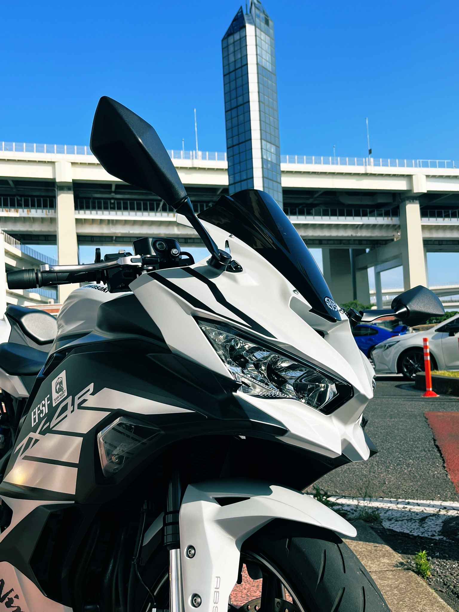 ♱ページ SATO RACING | Frame Sliders - Kawasaki ZX-25R / ZX-4RR
