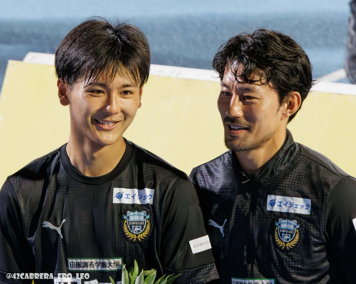 推しのツーショットは尊い
次はアキさんのアシストからソウマくんにゴールが見たい!
#神田奏真 選手 #家長昭博 選手  #frontale