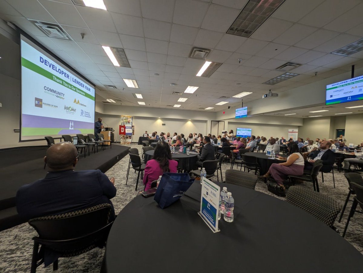 La Ciudad de Dallas Inaugural Developer | Lender Fair fue un éxito! Quiero agradecer a nuestro personal de la ciudad por su gran trabajo para poner en marcha este evento.

En Dallas, el desarrollo responsable y estratégico es necesario para una ciudad vibrante.