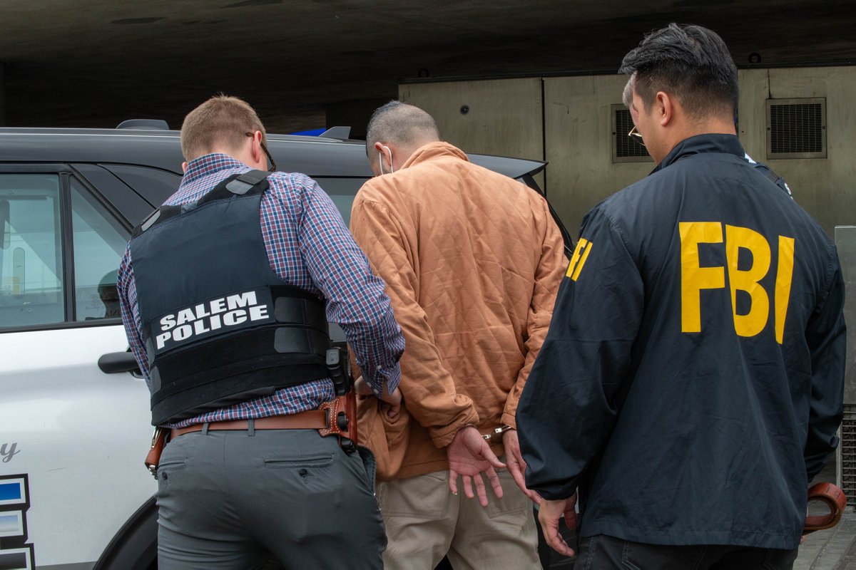 FBIPortland's tweet image. On 6/25/25 Jesus Borrayo was extradited to the U.S. from Mexico to face charges in Marion County, Oregon. Borreyo is alleged to have been involved in a 2008 shooting that resulted in the death of Rafael Garcia. This case is being prosecuted by the Marion County DA's Office.