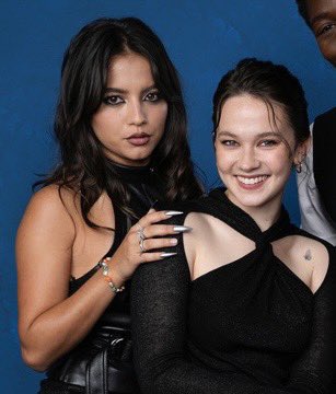 i want them to see me from across the bar and really dig my vibe