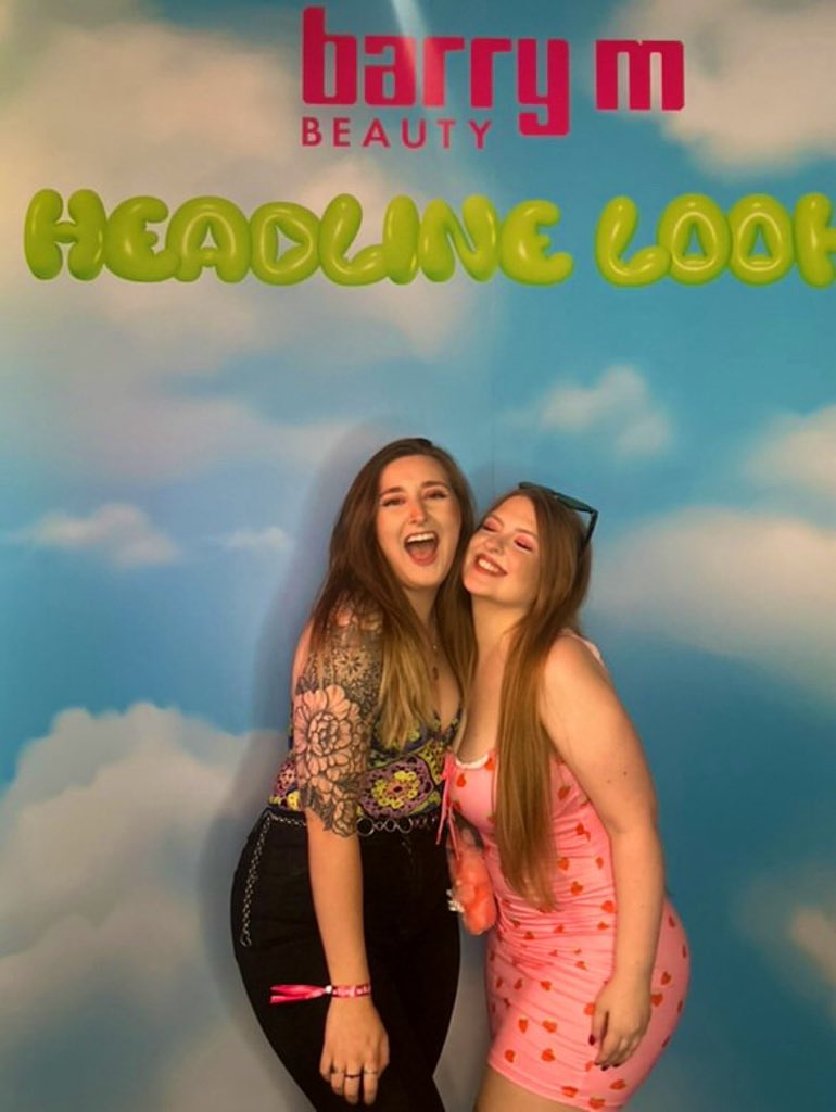 EXO | Ellen Ruth 💜 Elzebubs (@ellenruth31) on Twitter photo Cutest night at #Headlinelooks by <a href="/BarryMCosmetics/">Barry M Cosmetics</a> <a href="/guildesports/">Guild Gaming</a> 🫶🏻✨
Thank you for the invite, was so lovely to catch up with everyone 🥰🍓 Cutest night at #Headlinelooks by <a href="/BarryMCosmetics/">Barry M Cosmetics</a> <a href="/guildesports/">Guild Gaming</a> 🫶🏻✨
Thank you for the invite, was so lovely to catch up with everyone 🥰🍓