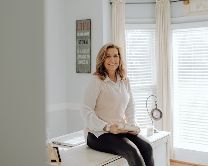 traciewmiles's tweet image. Real talk for writers:
If your proposal isn’t ready, I can help.
Let's talk → traciemiles.com/tracie-miles-l…
#BookPublishing #WritingGoals #AgentPitch