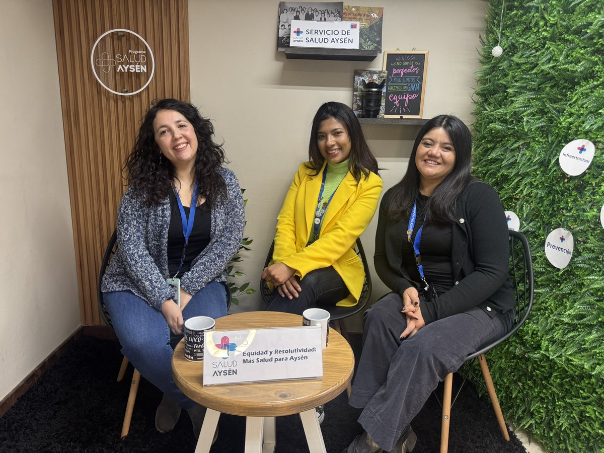SaludAysen's tweet photo. 📺 Hoy nos acompañaron Yeimy Mac-dowell y Victoria Riveros, del COSAM Coyhaique, para hablar sobre los programas PAI y PR Mujeres, desarrollados en convenio con SENDA.

https://t.co/MBoC5NgFU4

#Equidad y #Resolutividad: Más Salud para Aysén 💪🏽 https://t.co/L2eCkvdwJd