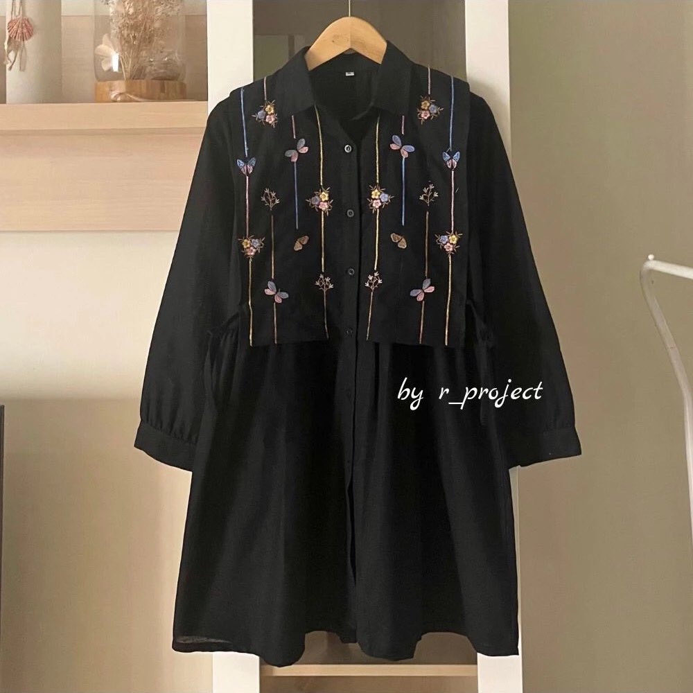 Diankp22's tweet photo. Erika tunik cakep banget, jangan beli kalo gamau nyeselll 
#fyp #tunik  #ootd #fashionstyle #bajuatasan https://t.co/ygfpczkEHv